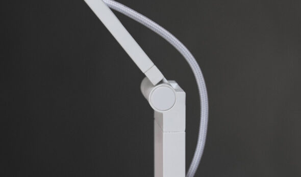 „L15W“ - LED Lampe Lamp-02 LYKKE zur AN-Tischmontage, Weiß